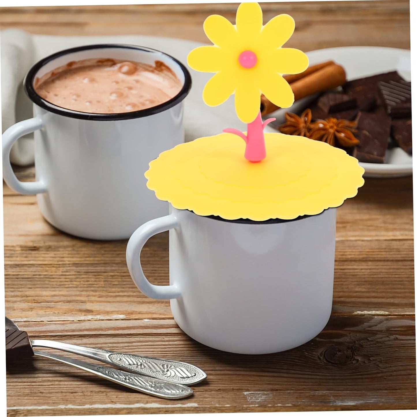 1Pc Silicone Flower Shape Cup Lid Light Yellow Chrysanthemum Cover for Mugs Leakage Design Reusable and for Tea and Cups Great Present Choice