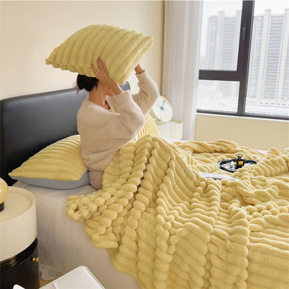 Decorative Soft Thick Fuzzy Faux Rabbit Fur Throw Blanket for Couch Sofa, Reversible Plush Warm Fleece Fluffy Blanket for Winter, Luxury Cute Cozy Furry Blanket for Bed,Yellow,100 * 150cm 0.6Kg