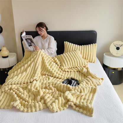Decorative Soft Thick Fuzzy Faux Rabbit Fur Throw Blanket for Couch Sofa, Reversible Plush Warm Fleece Fluffy Blanket for Winter, Luxury Cute Cozy Furry Blanket for Bed,Yellow,100 * 150cm 0.6Kg