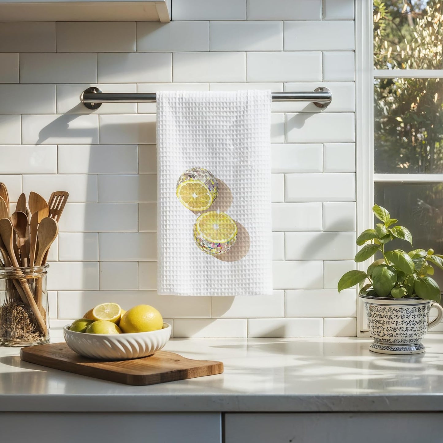 Trendy Disco Ball Lemon Kitchen Towels, Glam Disco Ball Lemon Dish Tea Towels for Kitchen Decorative, Maximalist Funky Fruit Hand Towels for Bathroom Decor, 16x24 Inch