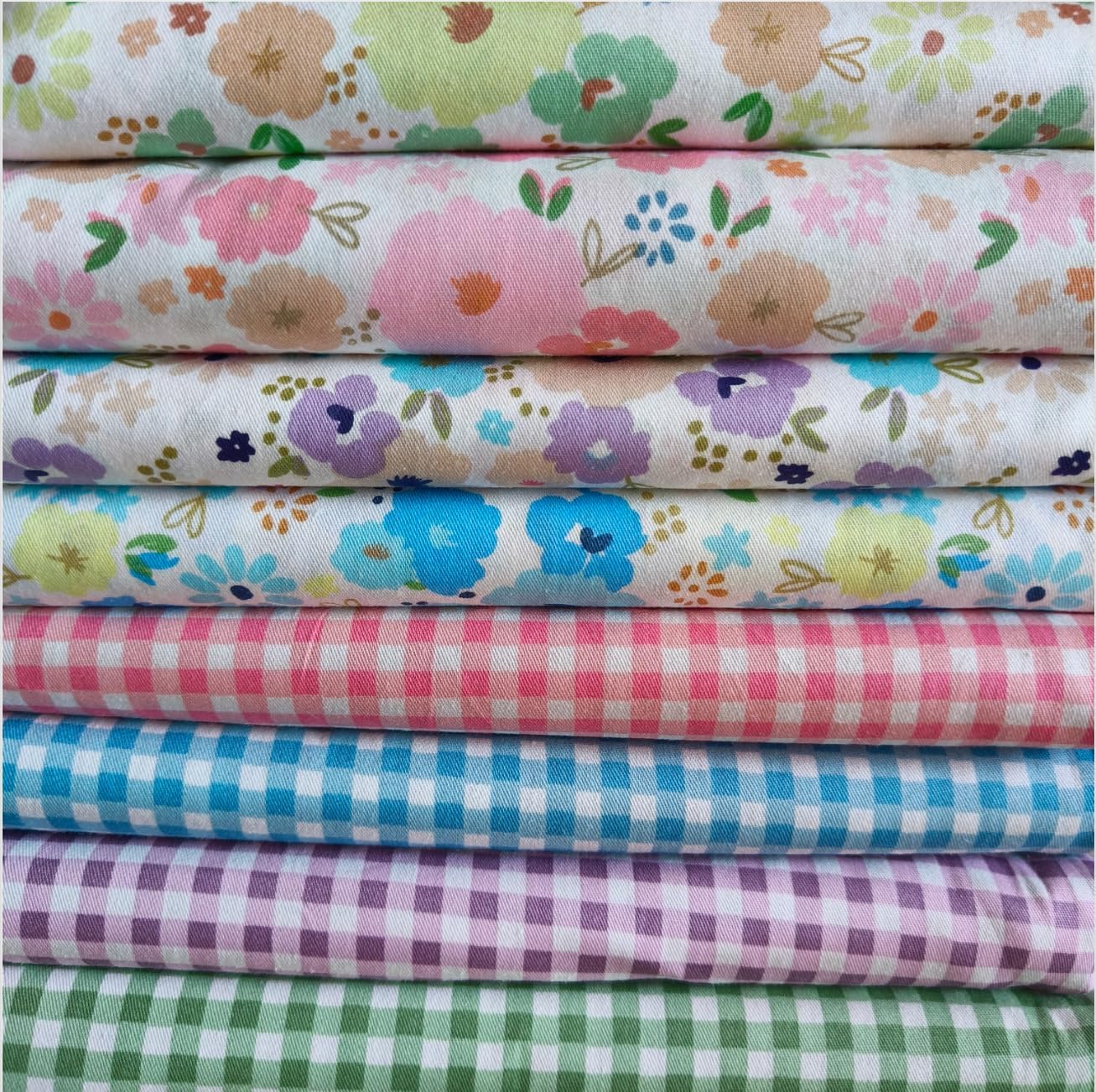 7PCS 9.8" x 9.8"(25 * 25CM) Quilting Fat Quarters Fabric Bundles, for Sewing Crafting,Print Floral Striped Polka Dot 100% Cotton Gingham Fabric (Yellow, 25 * 25cm)