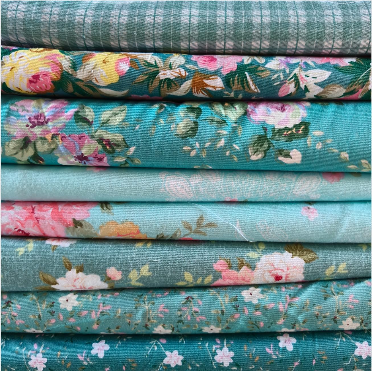 7PCS 9.8" x 9.8"(25 * 25CM) Quilting Fat Quarters Fabric Bundles, for Sewing Crafting,Print Floral Striped Polka Dot 100% Cotton Gingham Fabric (Yellow, 25 * 25cm)
