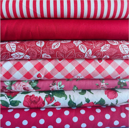 7PCS 9.8" x 9.8"(25 * 25CM) Quilting Fat Quarters Fabric Bundles, for Sewing Crafting,Print Floral Striped Polka Dot 100% Cotton Gingham Fabric (Yellow, 25 * 25cm)