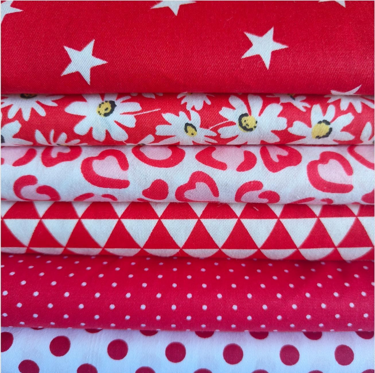 7PCS 9.8" x 9.8"(25 * 25CM) Quilting Fat Quarters Fabric Bundles, for Sewing Crafting,Print Floral Striped Polka Dot 100% Cotton Gingham Fabric (Yellow, 25 * 25cm)