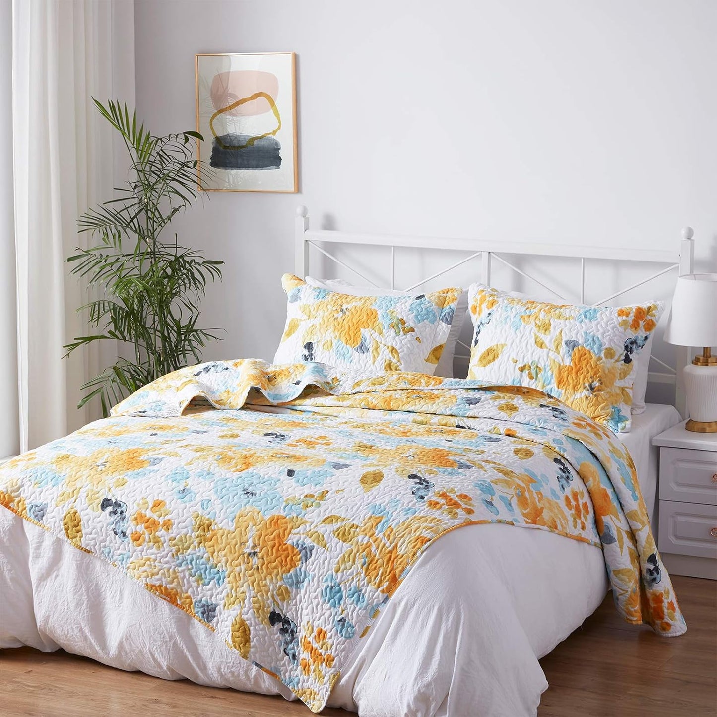 Floral Quilt King Size, Soft Durable Quilted Bedspread Lightweight Comforter Reversible Boho Printed Bed Coverlet Blanket King Quilt Bedding Set with Pillow Shams for All Season 3 Pieces