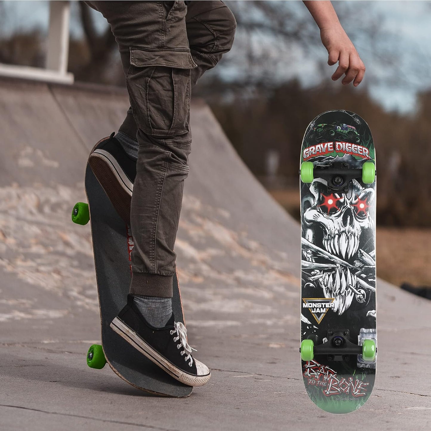 31-Inch Skateboard, 9-Ply Maple Deck, ABEC 5 Bearings