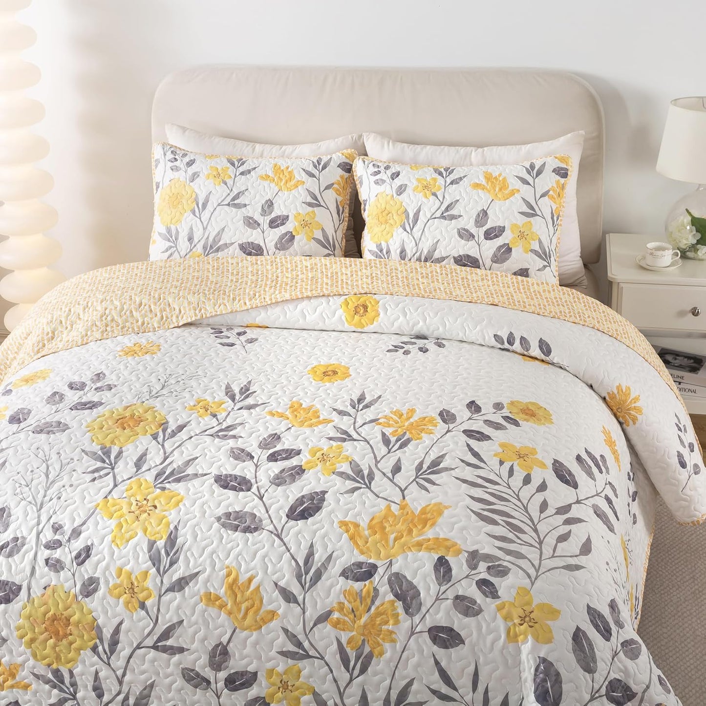 Gray and Yellow Floral Quilt Set, King with 2 Shams | May Flowers Quilted Bedspread, Summer Lightweight Comforter Set, Grey Botanical Bedding for Adults, Flower Coverlet