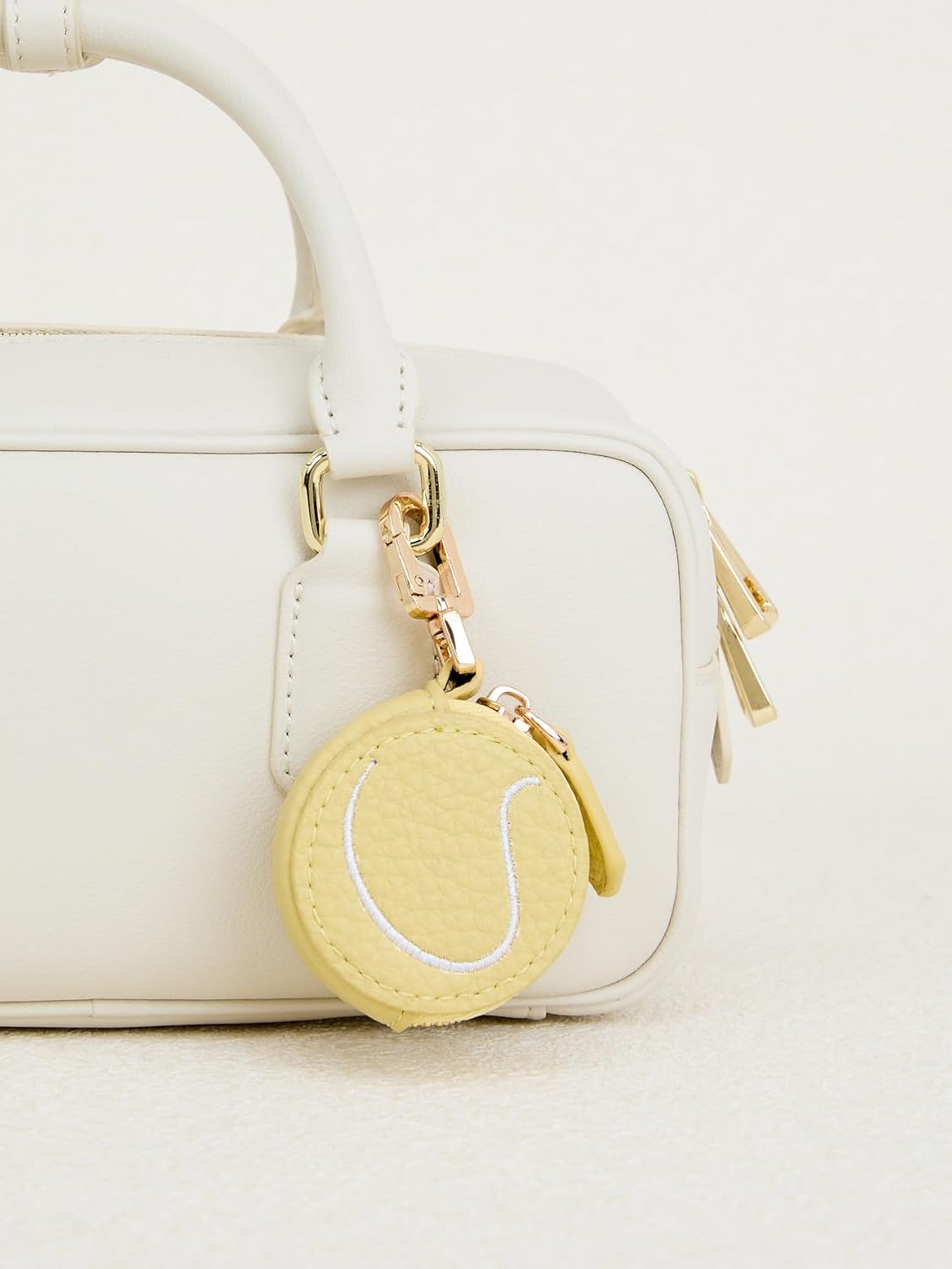 Tennis Ball Shaped Mini Coin Purse, Yellow pouch, fun Keychain Wallet with Embroidered Design, Fashion Accessory for Women man (Tennis-shaped)