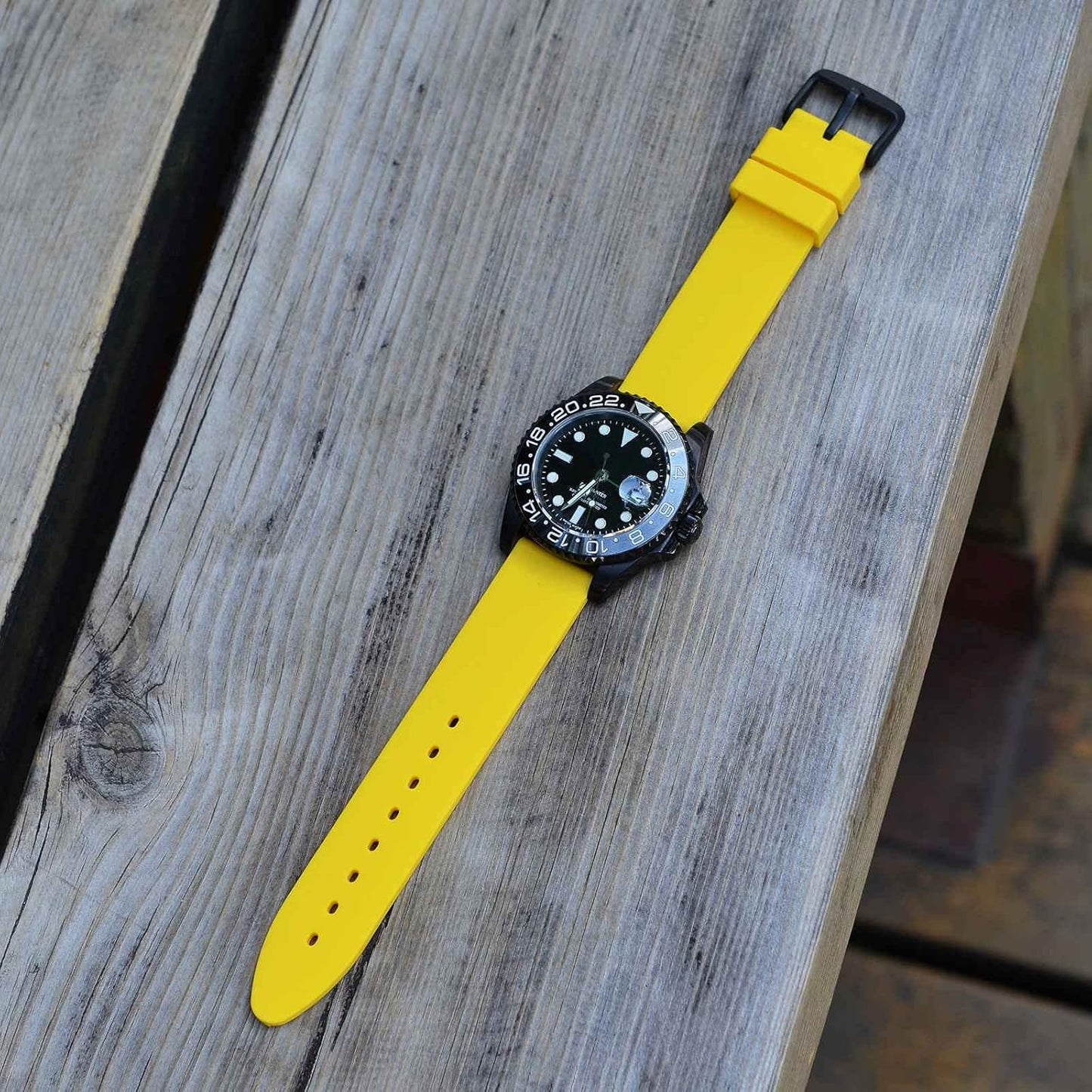 WOCCI 22mm Watch Bands - Premium Silicone Rubber Replacement Straps with Black Buckle (Yellow)