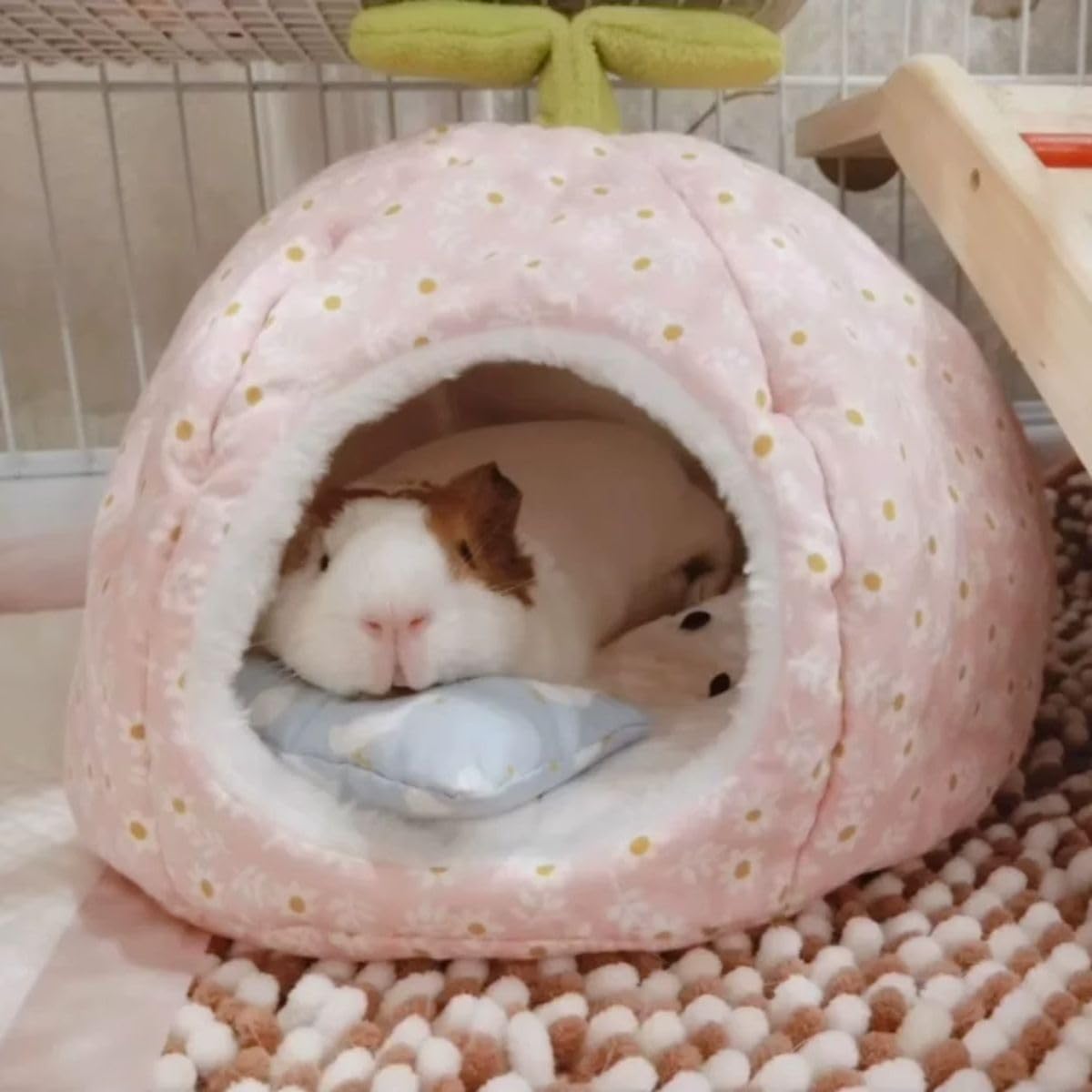 Small Animal Beds, Hamster Bed Cage Accessories Supplies, Rat Hideout Semi-Enclosed Winter Cartoon Nest for Dwarf Hamsters Gerbils Chipmunks (Yellow A,X-Small)