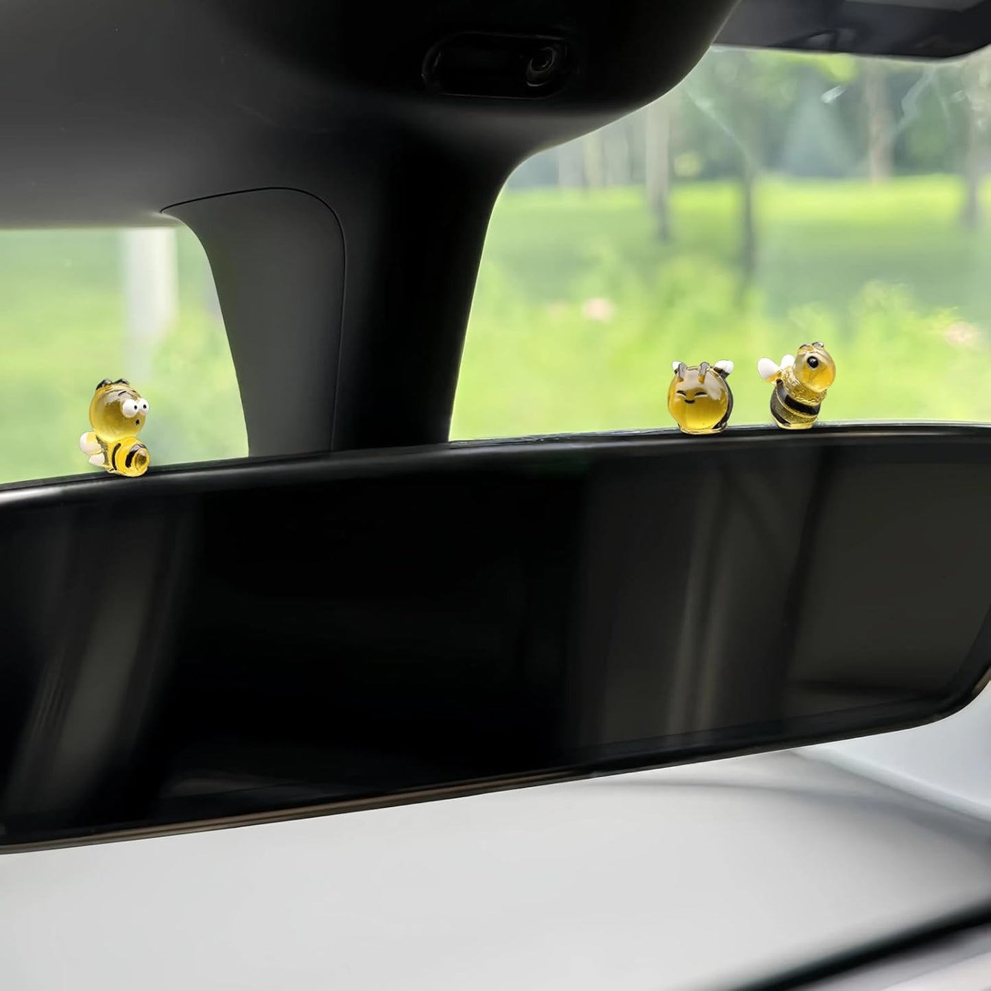 Mini Bee Cute Car Accessories, 6 PCS Yellow Bees Dashboard Decorations, Car Interior Decor for Women