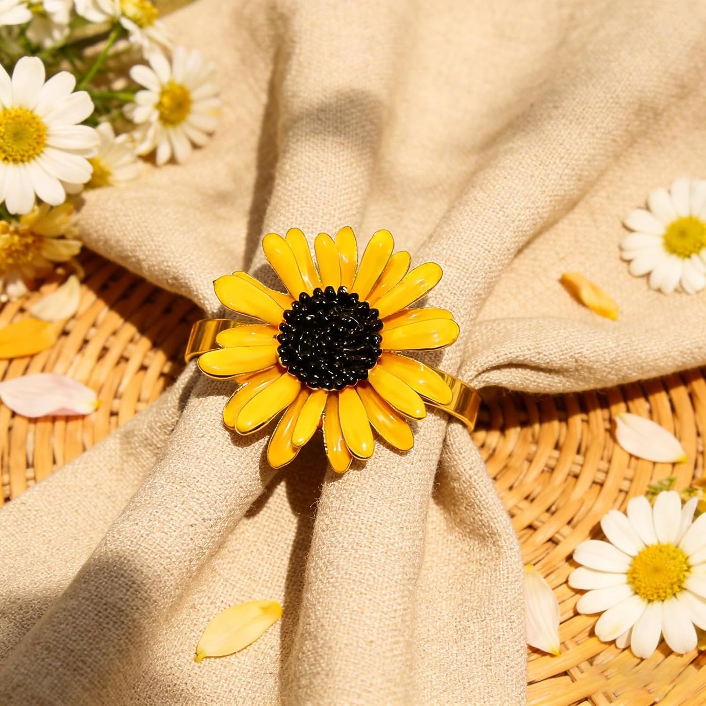 Sunflower Napkin Rings Set of 6 Gold Flower Napkin Holders Ring for Spring Party Garden Wedding Brithday Gatherings Decor,Yellow Daisy Napkin Ring for Rustic Farmhouse Dining Table Setting