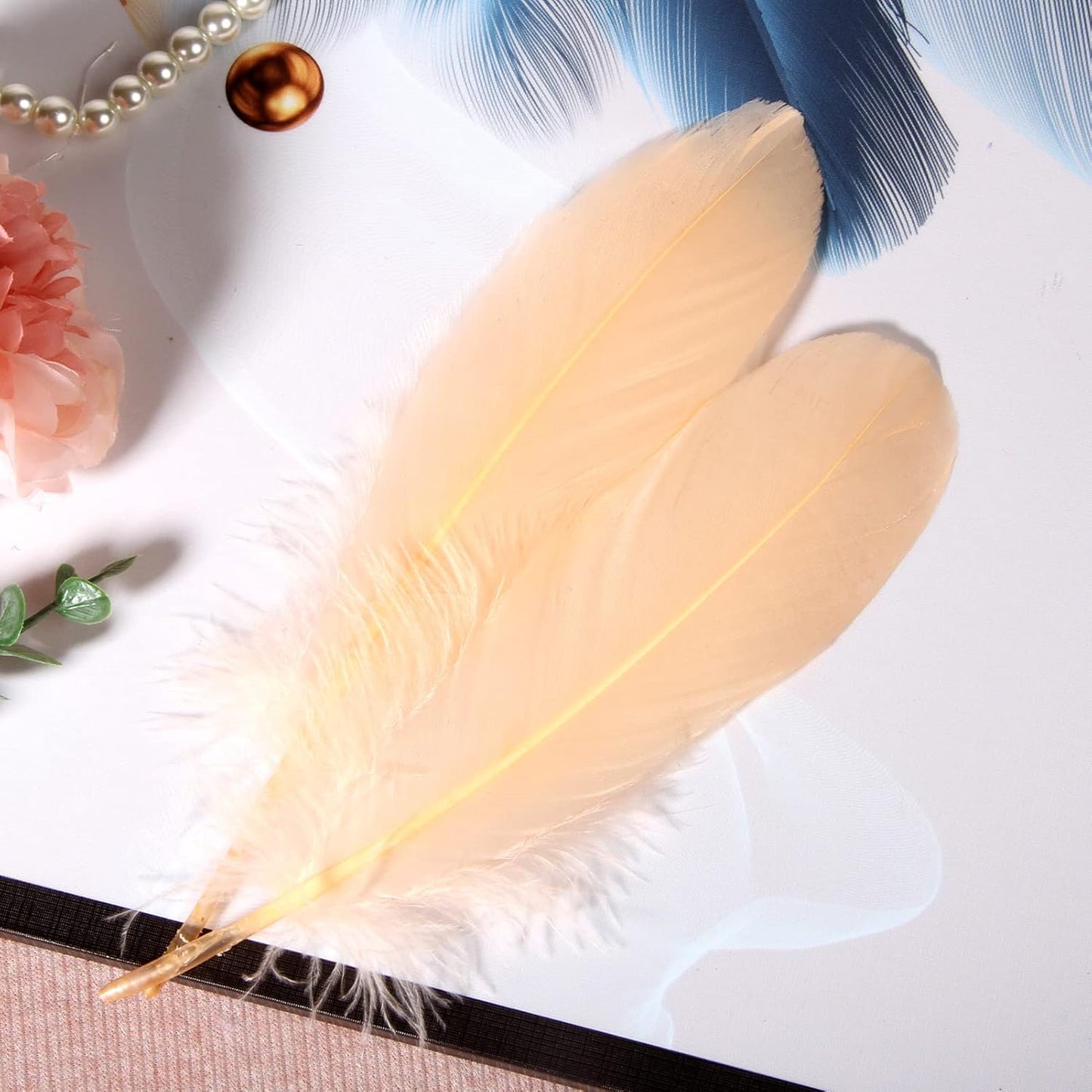 120pcs Yellow Goose Feathers Natural Bulk 6-8 inch 15-20cm for Crafts DIY Cosplay Wedding Party Halloween Decoration Goose Nagoire Feathers