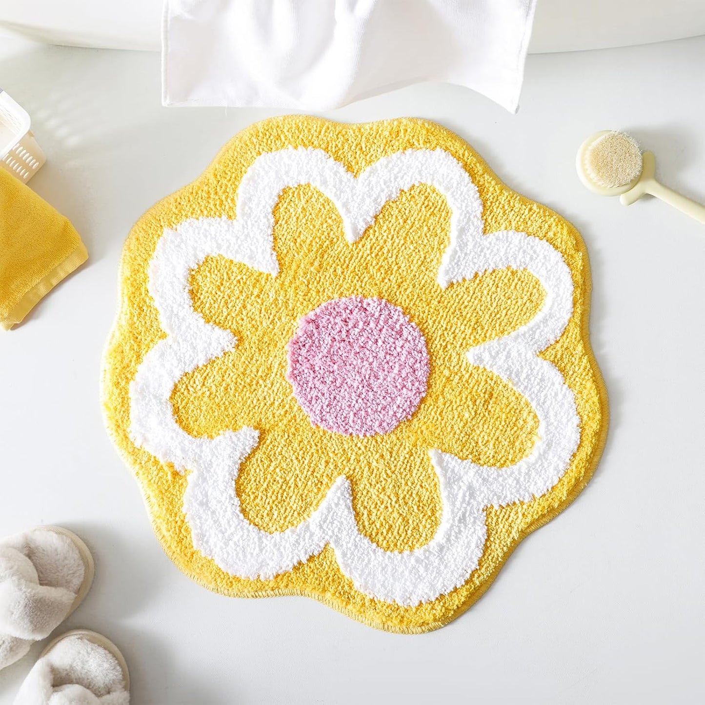 Yellow Bathroom Rugs Cute Flower Bath Mat for Women Small Absorbent Non Slip Bath Rug Soft Microfiber Washable Bath Mat for Bathroom Floor, Shower, Bathtub