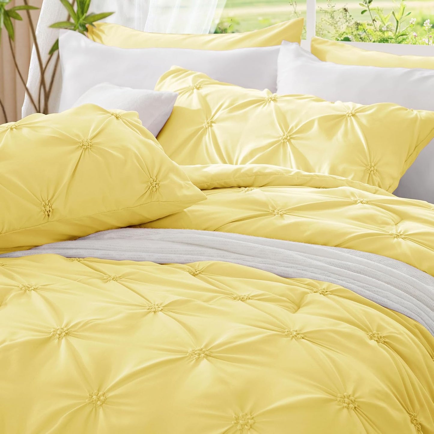 Light Yellow Twin Comforter Set - 2 Peices Boho Pintuck Bedding Comforter Sets, Lightweight Soft & Warm Twin Bedding Sets with 1 Pillowcase for All Season