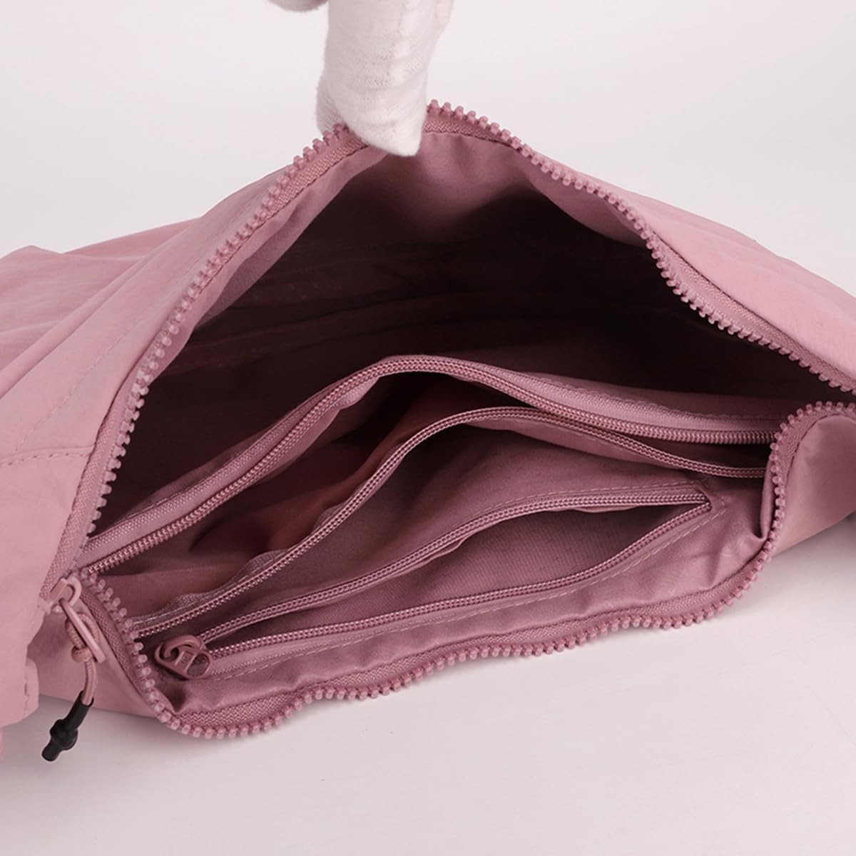 Crescent Crossbody Shoulder Bag,Lightweight Nylon Hobo Purse for Women | Waterproof Sling Luna Bag with Many Zippered Pockets, Adjustable Strap,Spacious Travel Dumpling Purse for Everyday Use