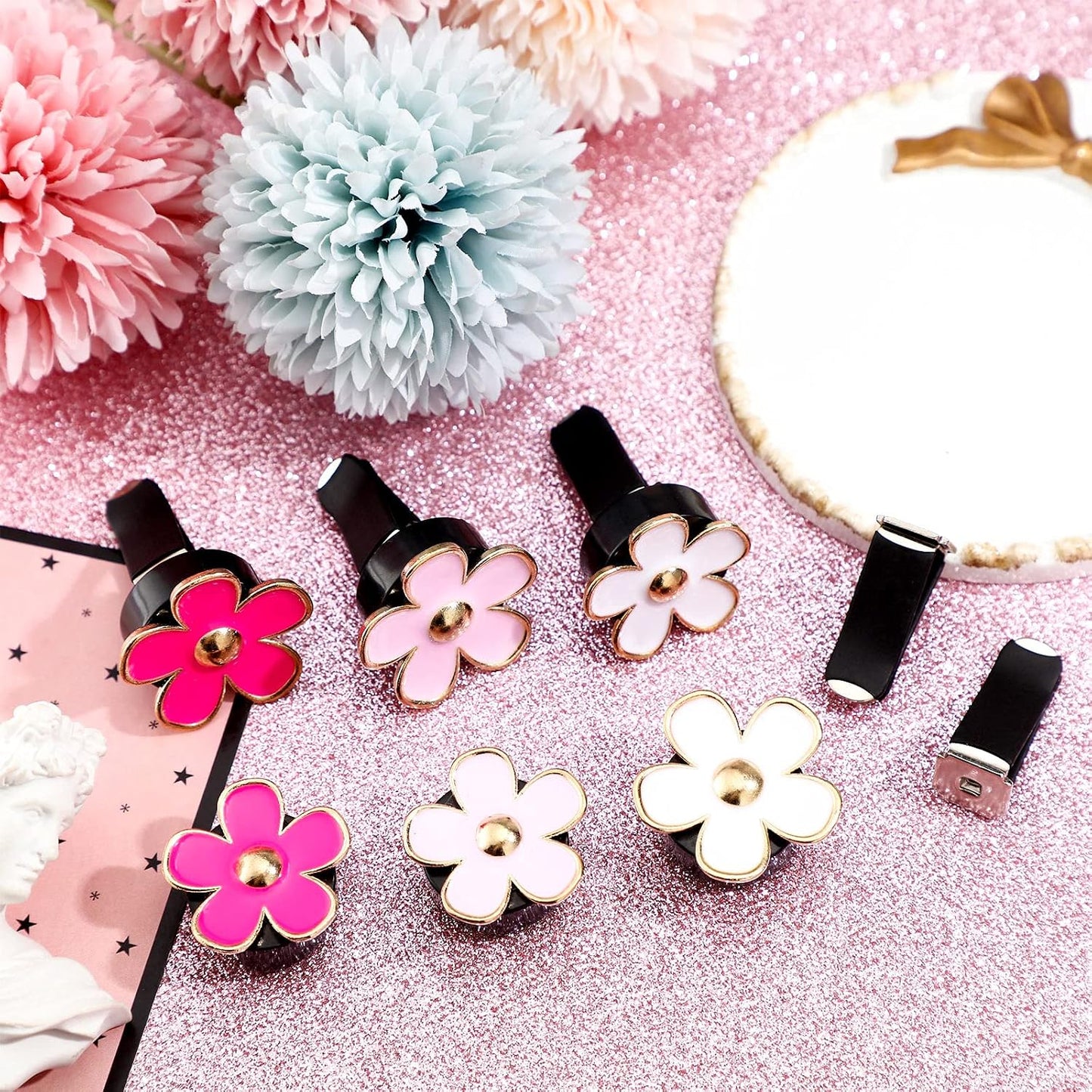 Daisy Flower Car Air Vent Clips,3/3.3 Cm,Red, Pink, White) | Cute Aesthetic Dashboard Accessories, Clip-on Fits AC Vents, Floral Charm Decor for Vehicle Interior Styling