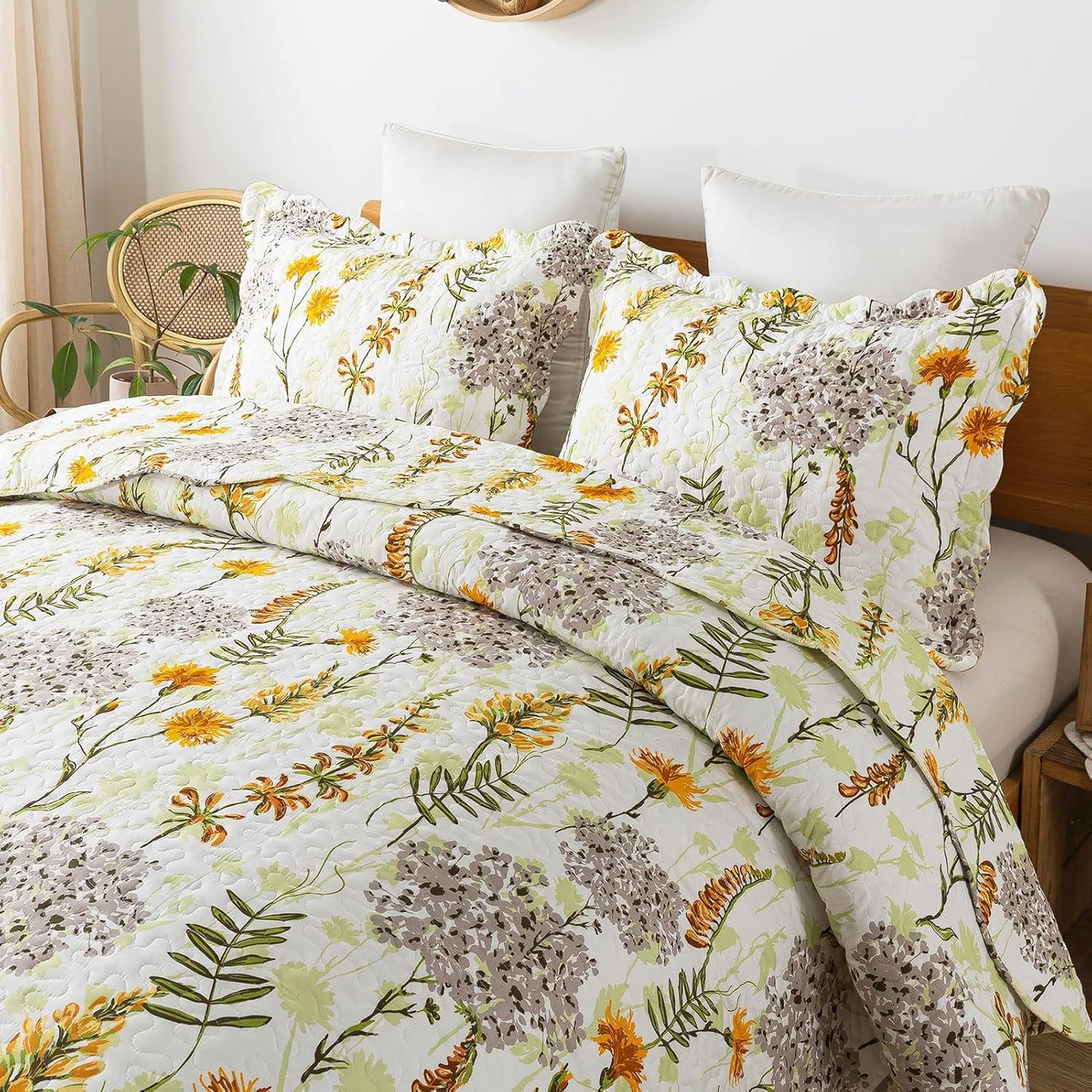 3-Piece Quilt Set Quilted Bedspread Lightweight Reversible Coverlet Set Floral Printed Oversized Quilted Bedding Set with Shams for All Season, Yellow Flower, Queen Size