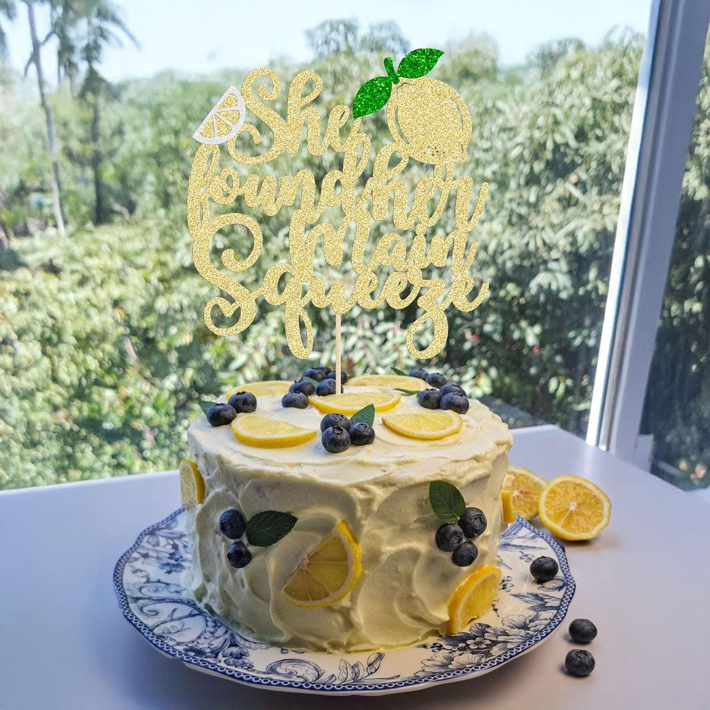 1Pc She Found Her Main Squeeze Cake Topper Glitter Fruit Lemon Bridal Shower Cake Pick Decoration for Lemon Theme Wedding Engagement Bridal Shower Bachelorette Party Supplies Gold