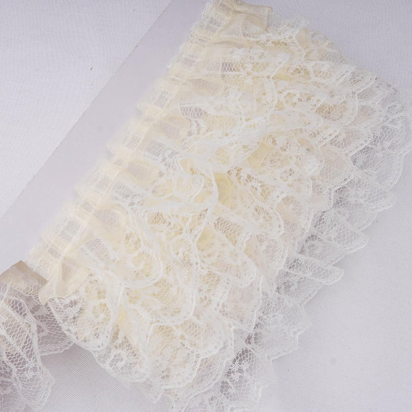 Pale Yellow Ruffled Lace Trim, 5Yards × 5cm Wide Double Layer Organza & Lace Ribbon for Sewing DIY Crafts Bridal Wedding Dress, Curtains Home Decor Embellishments