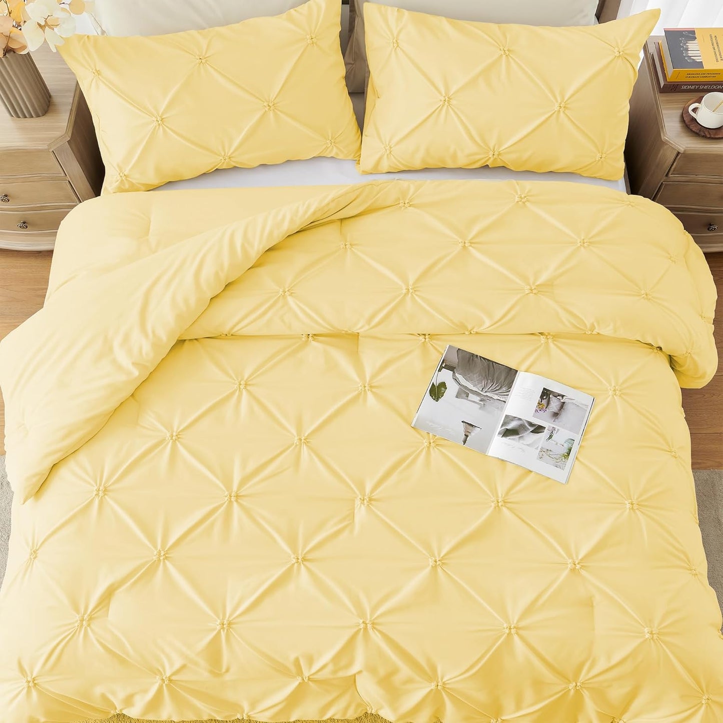 King Size Comforter Set Yellow - Ultra Soft Boho Pintuck Down Alternative Bedding Set for All Seasons, 3 Pieces Lightweight Warm Pinch Pleat Bed Set with Comforter, 2 Pillowcases