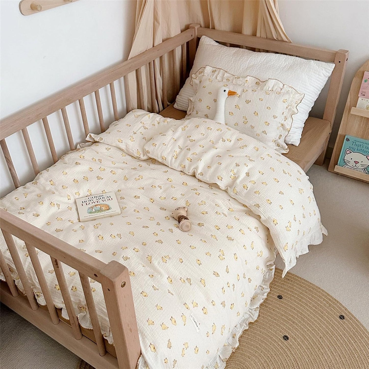 AOJIM Cute Toddler Kids Duvet Cover, 1-Piece Muslin Cotton Ruffled Bedding Duvet Cover with Little Yellow Duck, Soft Breathable 2-Layer Gauze Baby Kids Comforter Cover for Girls Boys (47X59'')