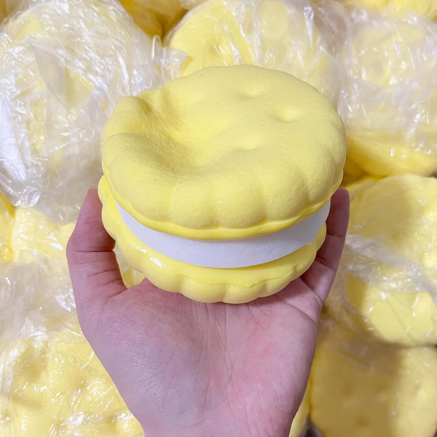 3.5 Inch Slow Rising Squishy Toys, Super Soft Cookie-Shaped Slow Rising Squishies, 3 Layers Realistic Sandwich Cookie Squeeze Toy, Food Squishies for Decompression Stress Relief (Yellow)