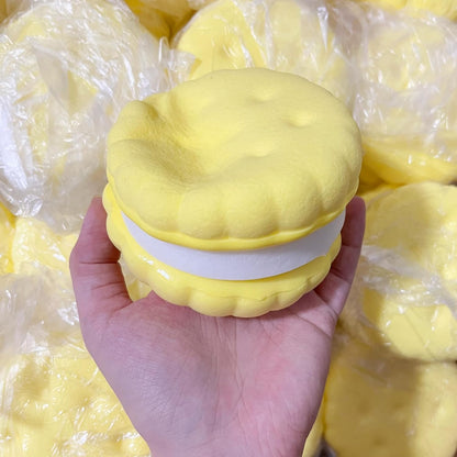 3.5 Inch Slow Rising Squishy Toys, Super Soft Cookie-Shaped Slow Rising Squishies, 3 Layers Realistic Sandwich Cookie Squeeze Toy, Food Squishies for Decompression Stress Relief (Yellow)