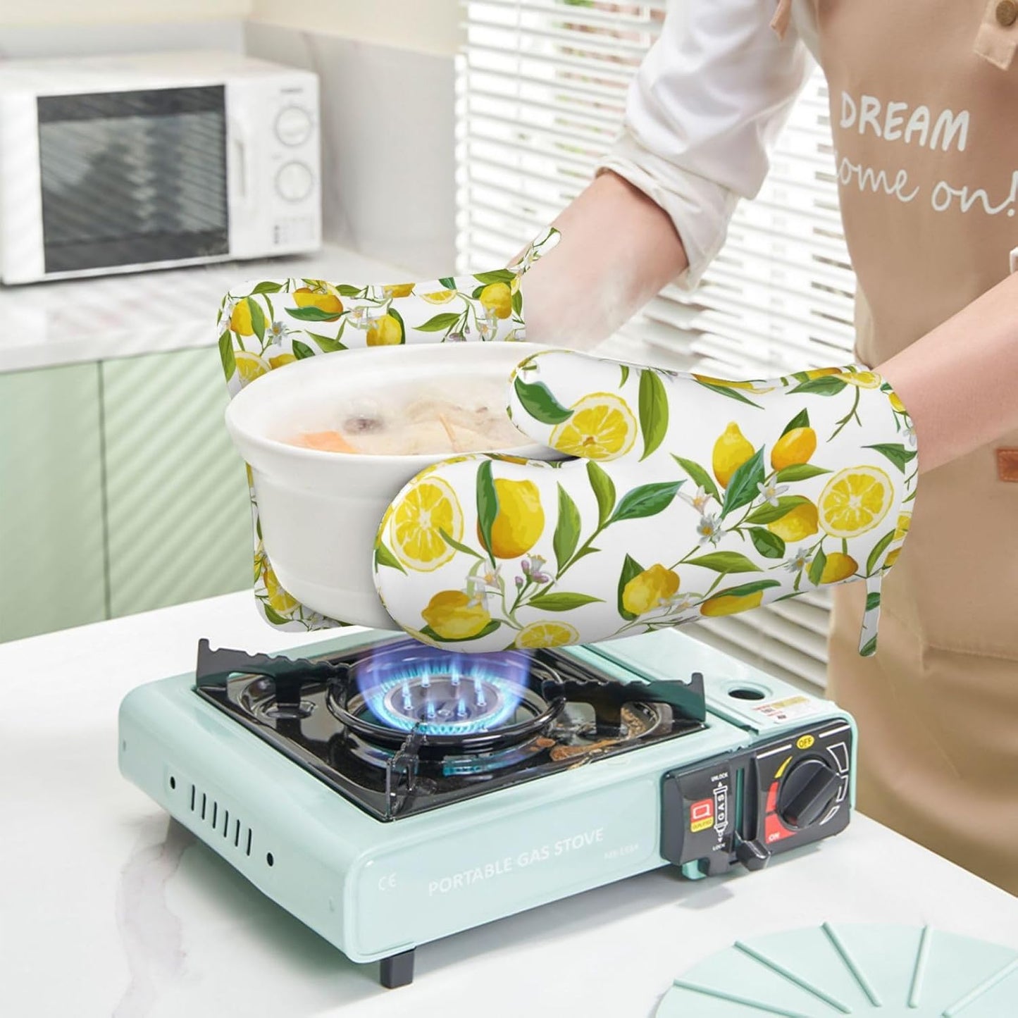 Lemons Oven Mitts and Pot Holders 4 pcs Set Silicone Lemon Fruits White Flower Kitchen Oven Mitt Gloves Lemons Pot Holders Non-Slip Heat Resistant Cooking Mitts Set for Kitchen Baking Grilling