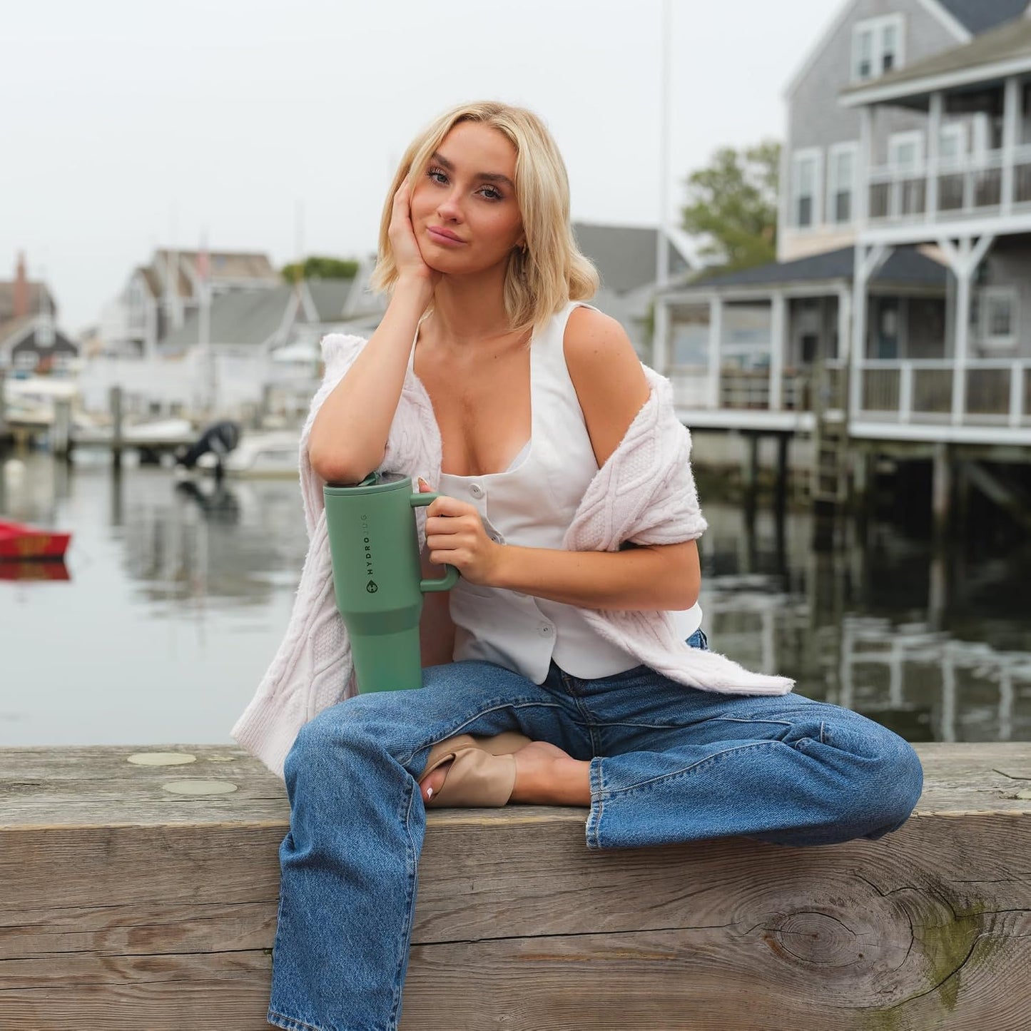 Traveler 40oz, Insulated Tumbler with Handle & Straw, Lemon Lime